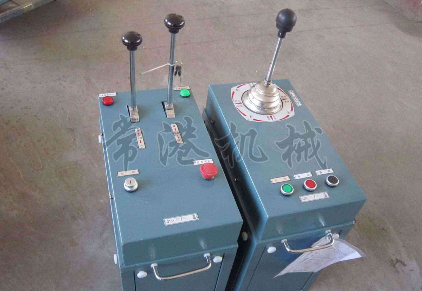 聯(lián)動(dòng)控制臺(tái) 聯(lián)動(dòng)控制臺(tái)